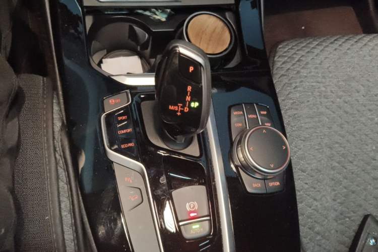 Used BMW X3 2019 xDrive25i Luxury Package Gear Lever
