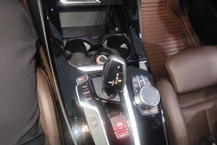 Used BMW X3 2019 xDrive28i M Sport Package Gear Lever