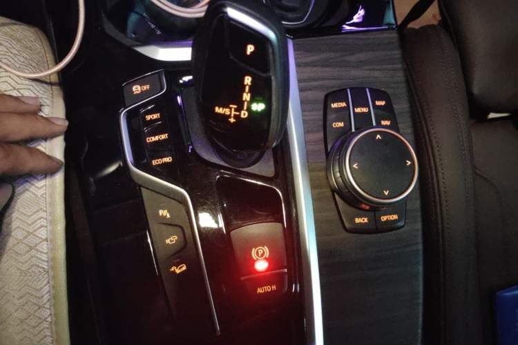 Used BMW X3 2019 xDrive28i Luxury Package Gear Lever