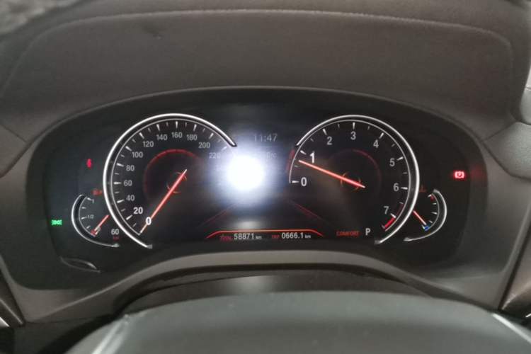Used BMW X3 2019 xDrive28i Luxury Package Instrument Cluster