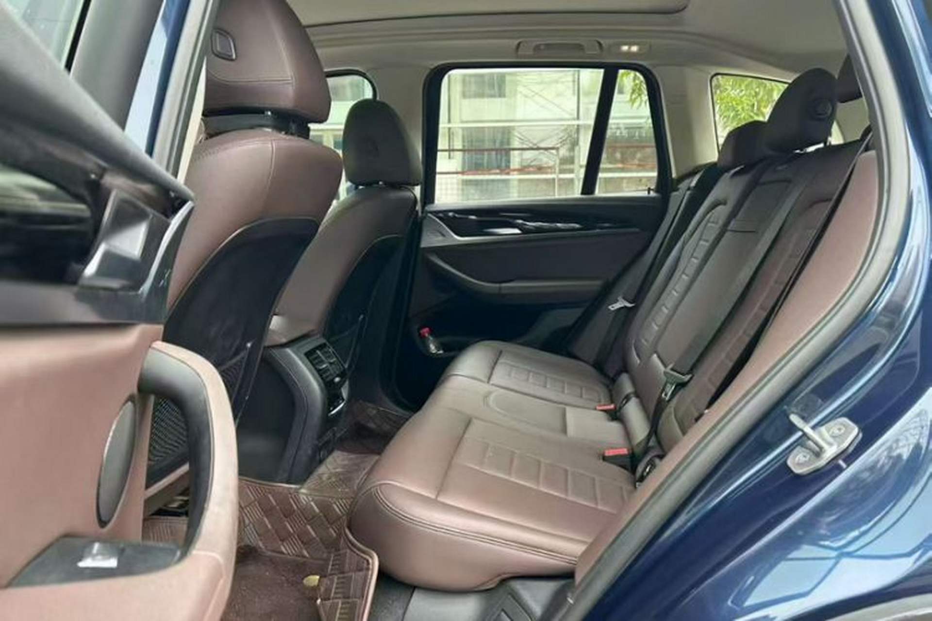 Used BMW X3 2019 xDrive25i Luxury Package Interior 2