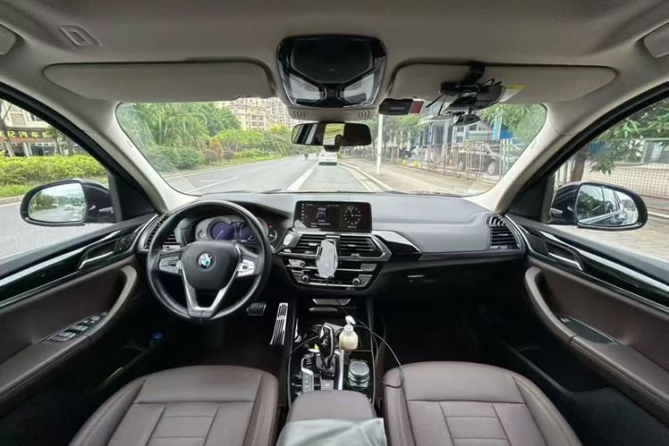 Used BMW X3 2019 xDrive25i Luxury Package Interior 3