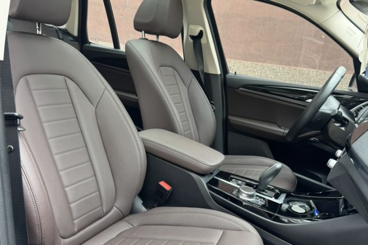 Used BMW X3 2019 xDrive25i M Sport Package Interior 4
