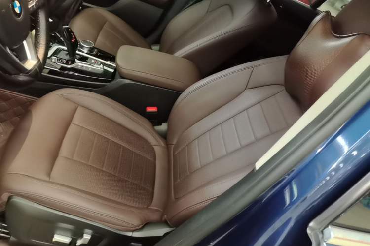 Used BMW X3 2019 xDrive25i Luxury Package Left Front Seat