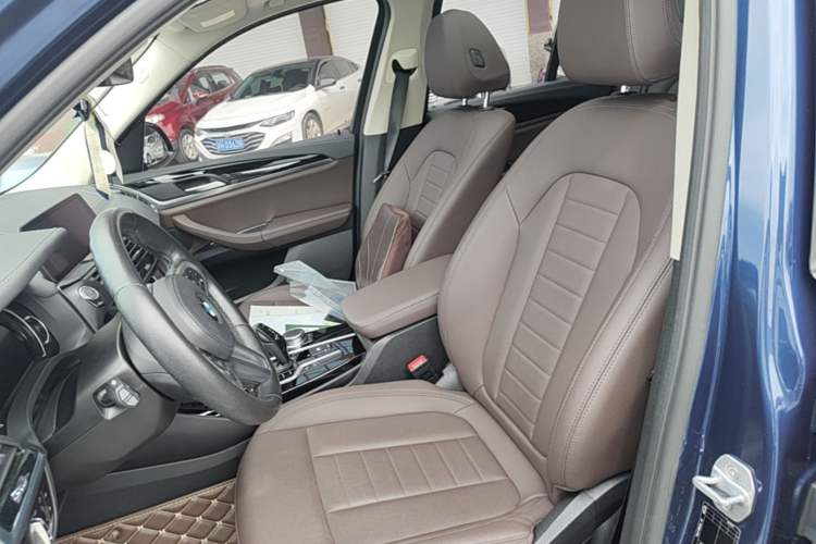 Used BMW X3 2019 xDrive25i M Sport Package Left Front Seat