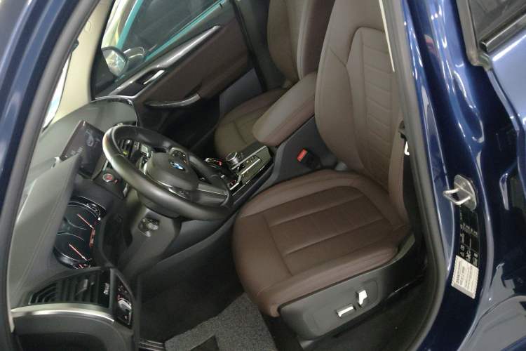 Used BMW X3 2019 xDrive25i M Sport Package Left Front Seat
