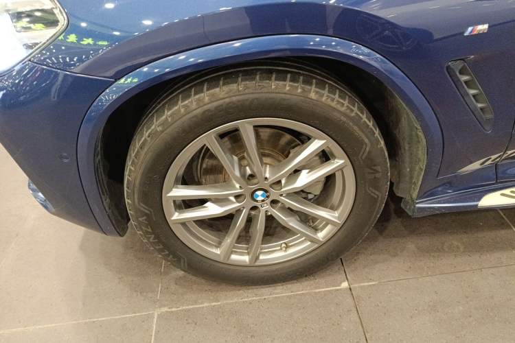 Used BMW X3 2019 xDrive28i M Sport Package Left Front Wheel Hub