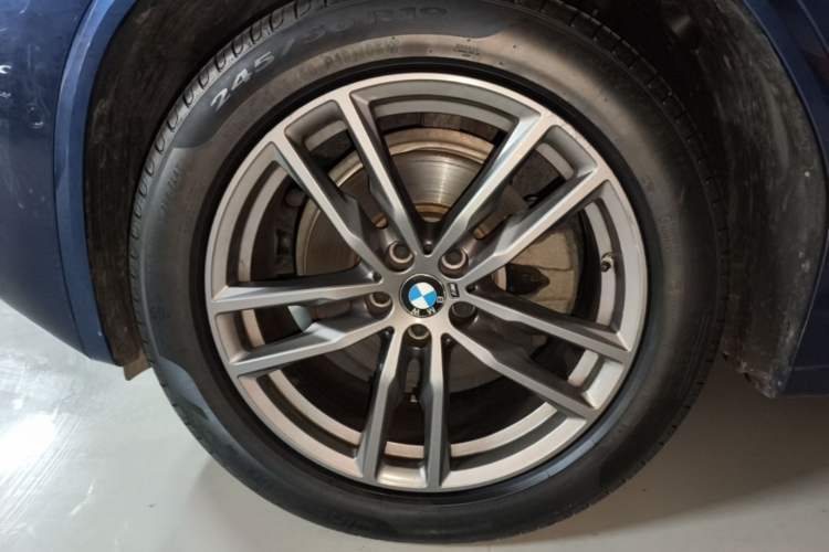Used BMW X3 2019 xDrive28i M Sport Package Left Front Wheel Hub