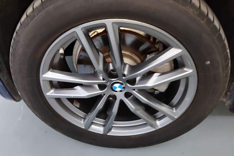 Used BMW X3 2019 xDrive28i M Sport Package Left Front Wheel Hub