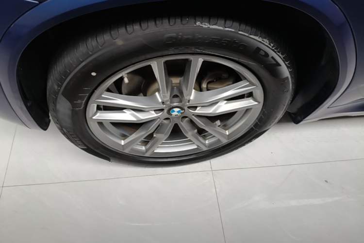 Used BMW X3 2019 xDrive28i M Sport Package Left Front Wheel Hub