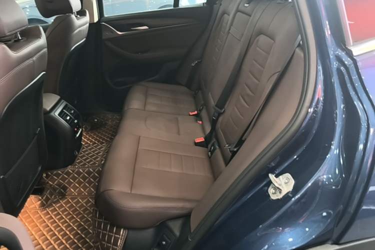 Used BMW X3 2019 xDrive28i Luxury Package Left Rear Seat