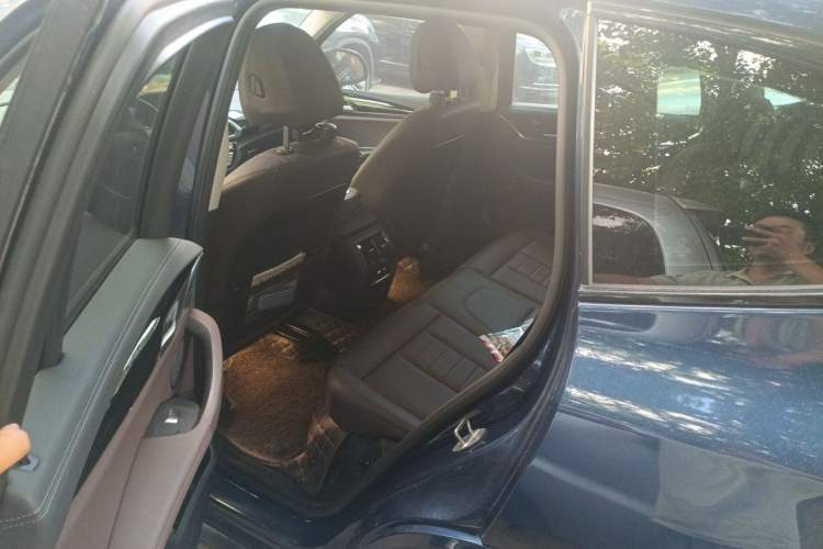 Used BMW X3 2019 xDrive25i M Sport Package Left Rear Seat