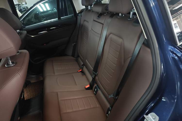 Used BMW X3 2019 xDrive25i M Sport Package Left Rear Seat