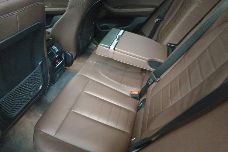 Used BMW X3 2019 xDrive28i Luxury Package Left Rear Seat