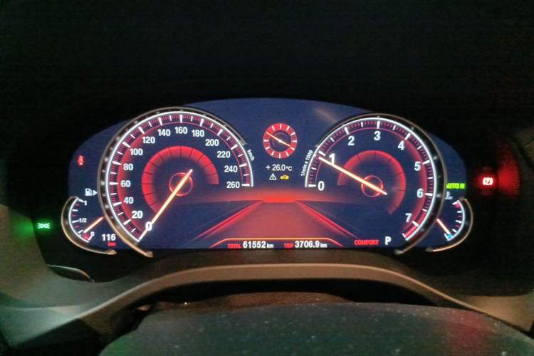 Used BMW X3 2019 xDrive30i Leading Model M Sport Package Odometer Close Up
