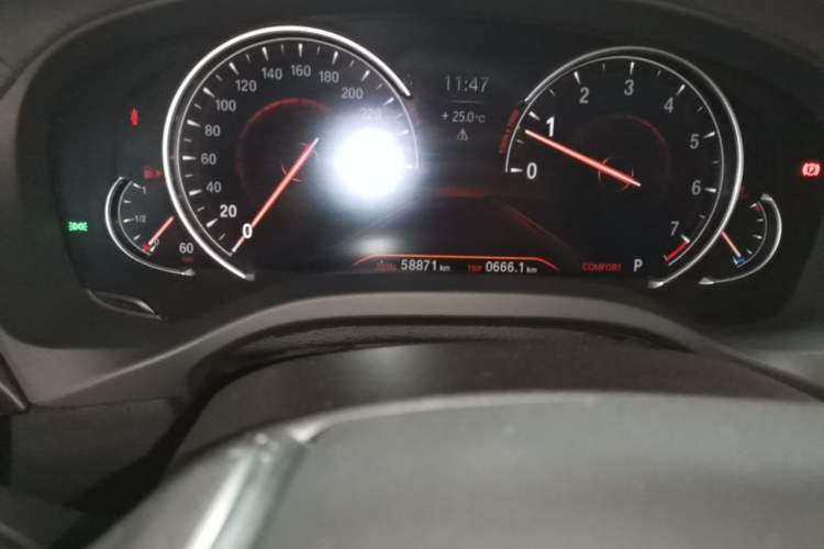 Used BMW X3 2019 xDrive28i Luxury Package Odometer Close Up