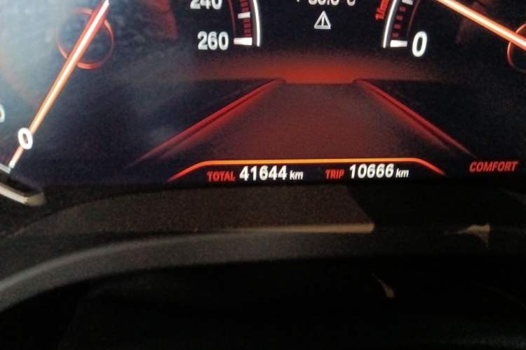 Used BMW X3 2019 xDrive28i M Sport Package Odometer Close Up