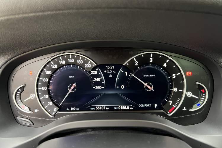 Used BMW X3 2019 xDrive25i M Sport Package Odometer Close Up