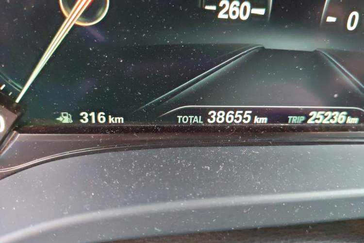 Used BMW X3 2019 xDrive25i M Sport Package Odometer Close Up