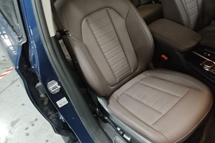 Used BMW X3 2019 xDrive25i M Sport Package Right Front Seat
