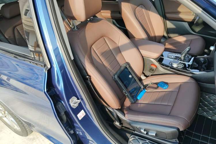 Used BMW X3 2019 xDrive25i M Sport Package Right Front Seat