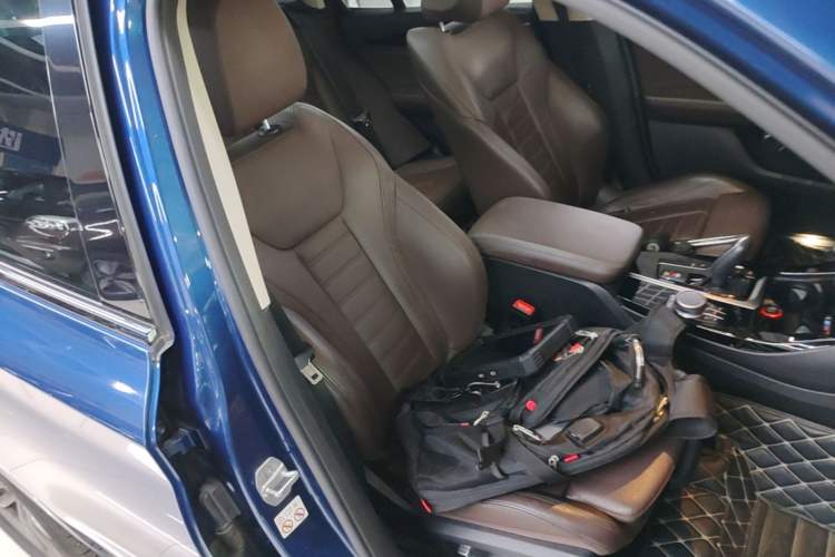 Used BMW X3 2019 xDrive28i M Sport Package Right Front Seat