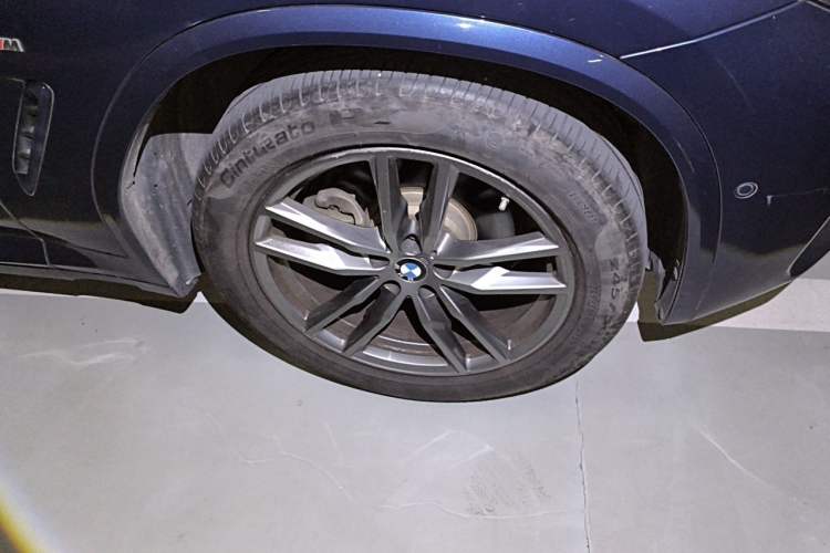 Used BMW X3 2019 xDrive28i M Sport Package Right Front Wheel Hub