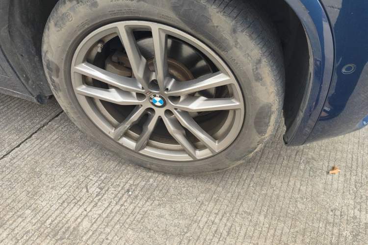 Used BMW X3 2019 xDrive25i M Sport Package Right Front Wheel Hub