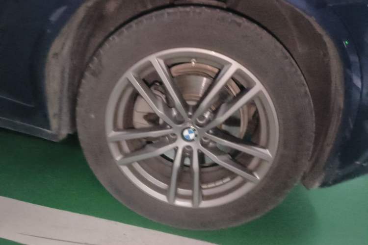 Used BMW X3 2019 xDrive25i M Sport Package Right Front Wheel Hub