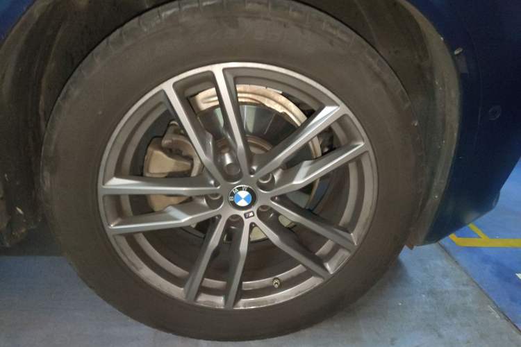Used BMW X3 2019 xDrive28i M Sport Package Right Front Wheel Hub