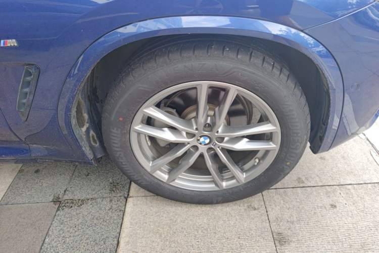 Used BMW X3 2019 xDrive28i M Sport Package Right Front Wheel Hub