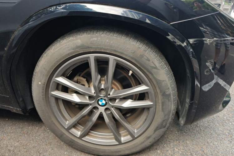 Used BMW X3 2019 xDrive28i M Sport Package Right Front Wheel Hub