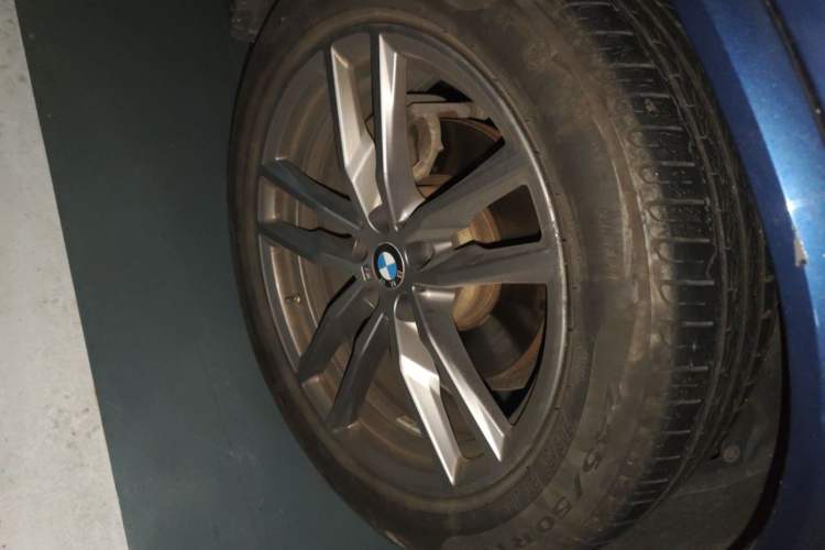 Used BMW X3 2019 xDrive28i M Sport Package Right Front Wheel Hub