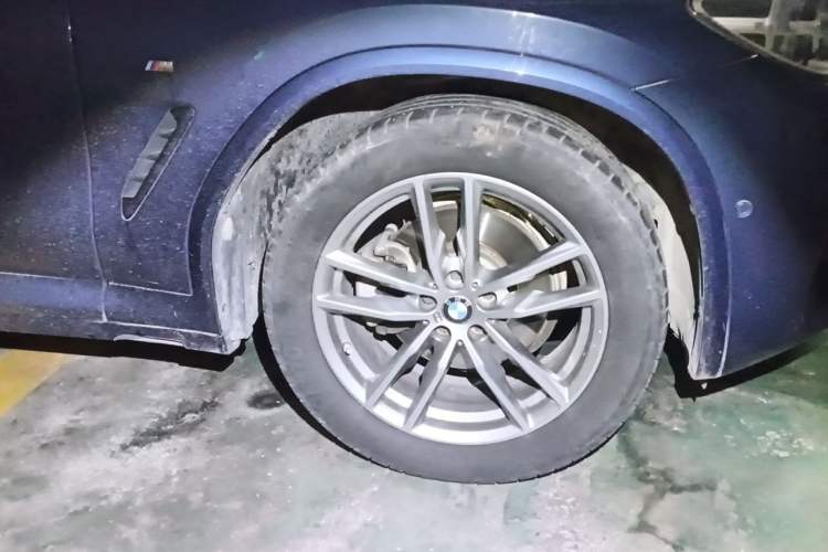 Used BMW X3 2019 xDrive28i M Sport Package Right Front Wheel Hub