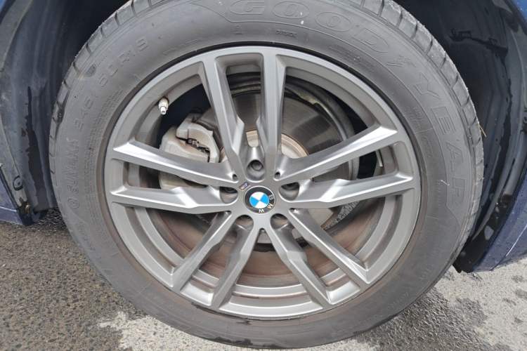 Used BMW X3 2019 xDrive28i M Sport Package Right Front Wheel Hub