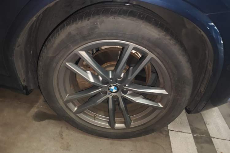 Used BMW X3 2019 xDrive28i M Sport Package Right Front Wheel Hub