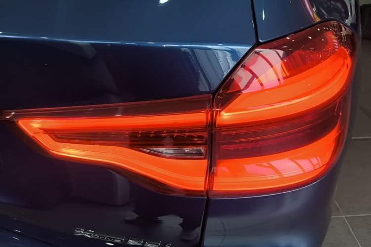 Used BMW X3 2019 xDrive28i Luxury Package Right Rear Taillight
