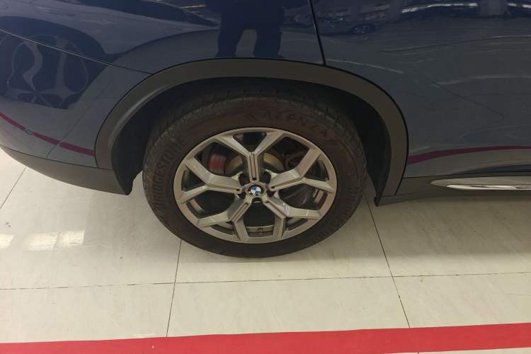 Used BMW X3 2019 xDrive28i Luxury Package Right Rear Wheel Hub