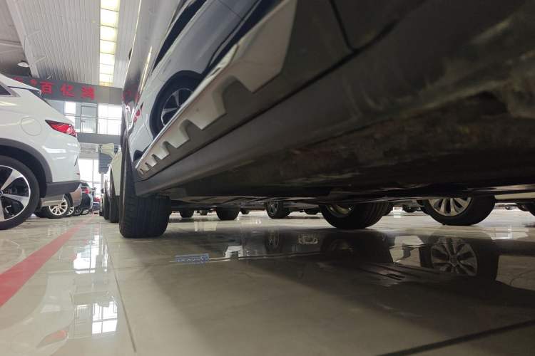 Used BMW X3 2019 xDrive28i Luxury Package Right Side Sill