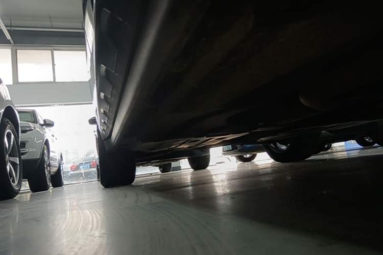 Used BMW X3 2019 xDrive28i Luxury Package Right Side Sill