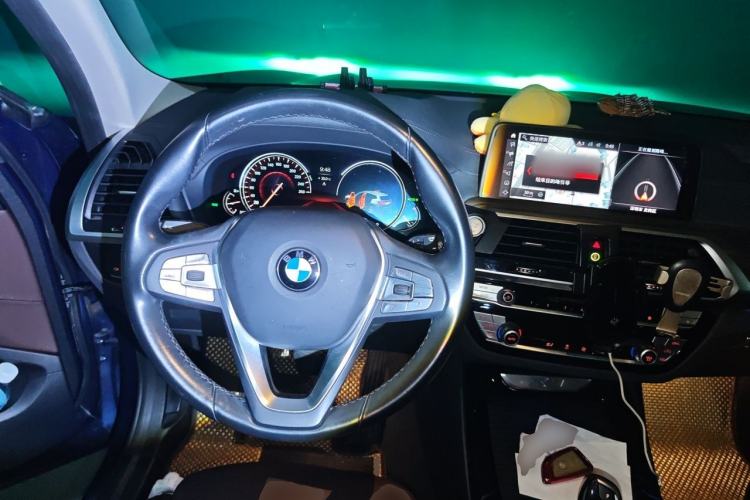 Used BMW X3 2019 xDrive28i Luxury Package Steering Wheel