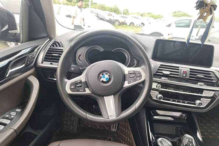 Used BMW X3 2019 xDrive25i M Sport Package Steering Wheel