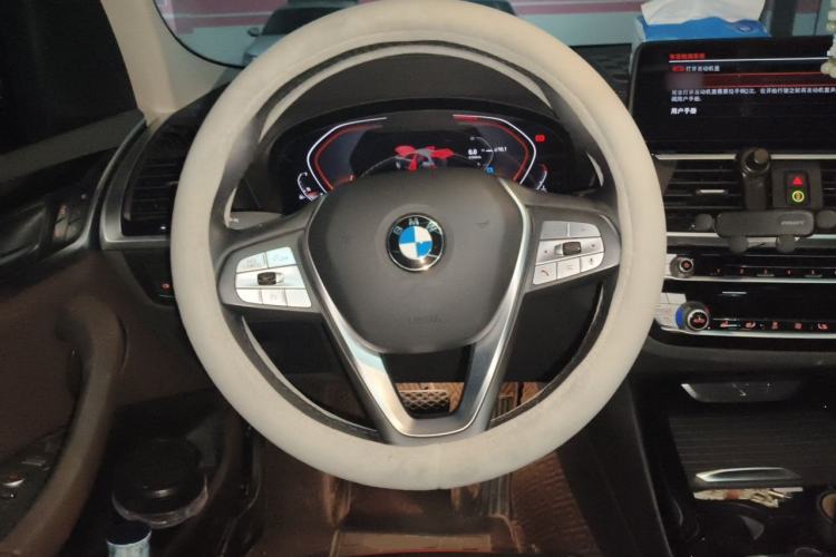 Used BMW X3 2019 xDrive25i Luxury Package Steering Wheel
