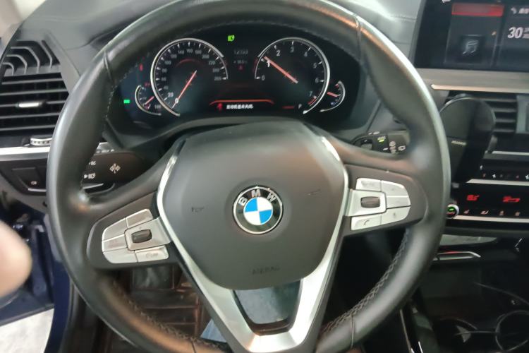 Used BMW X3 2019 xDrive28i Luxury Package Steering Wheel