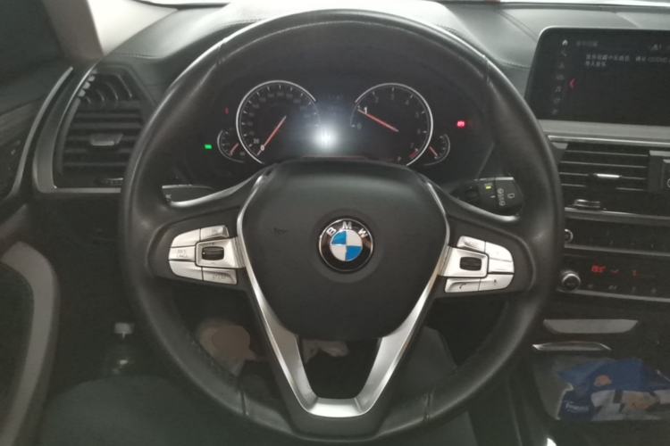 Used BMW X3 2019 xDrive28i Luxury Package Steering Wheel