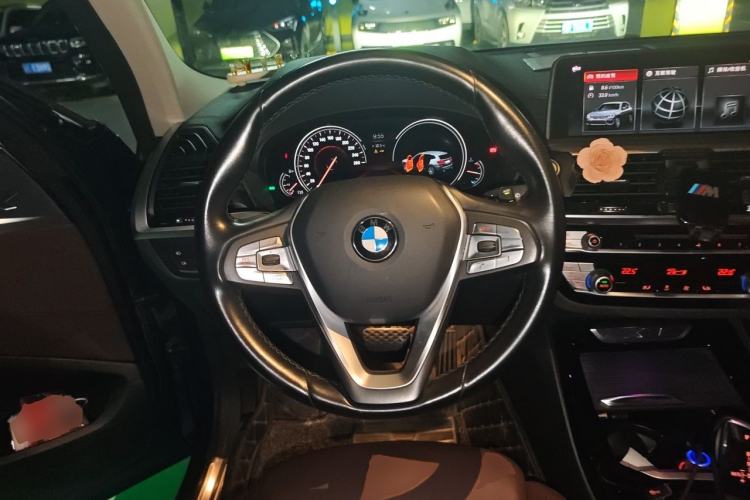 Used BMW X3 2019 xDrive28i Luxury Package Steering Wheel