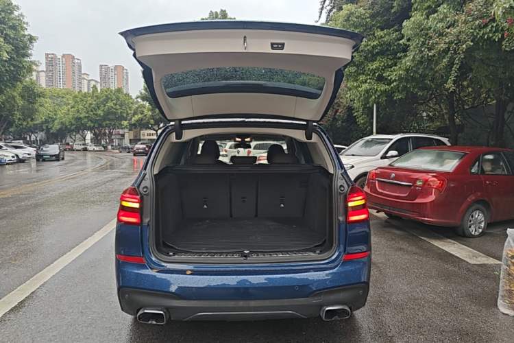 Used BMW X3 2019 xDrive25i M Sport Package Trunk