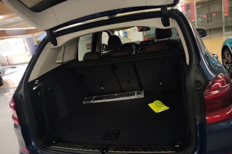Used BMW X3 2019 xDrive25i M Sport Package Trunk