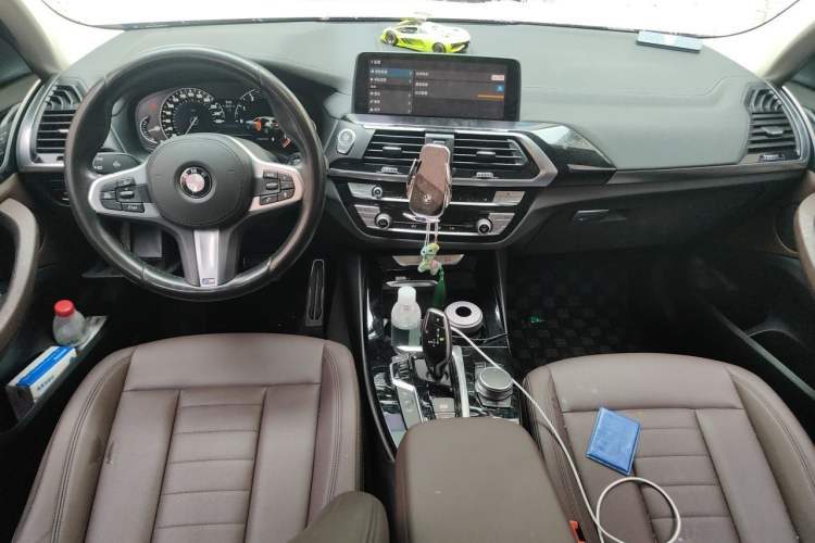 Used BMW X3 2019 xDrive25i M Sport Package Center Console