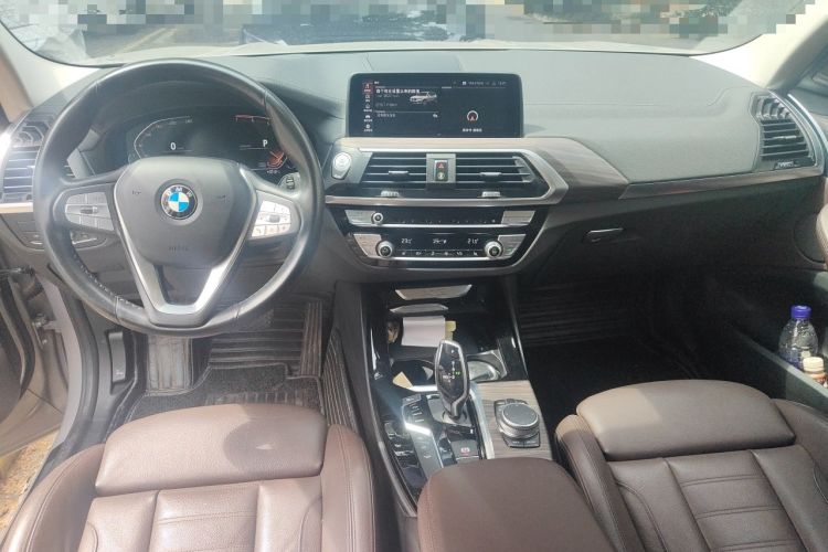 Used BMW X3 2019 xDrive28i Luxury Package Center Console